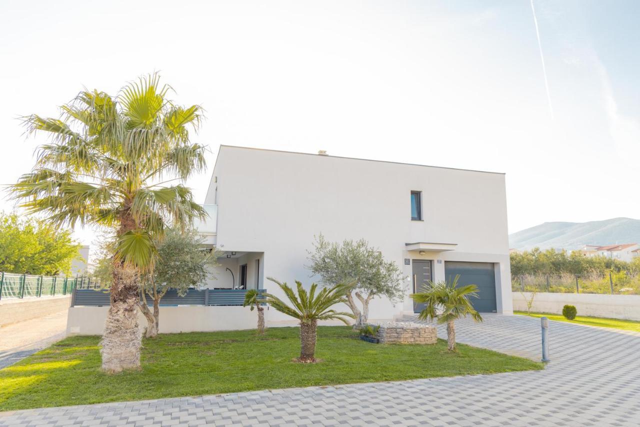 Villa Castelli, Apartment With Pool, Kaštela Екстериор снимка