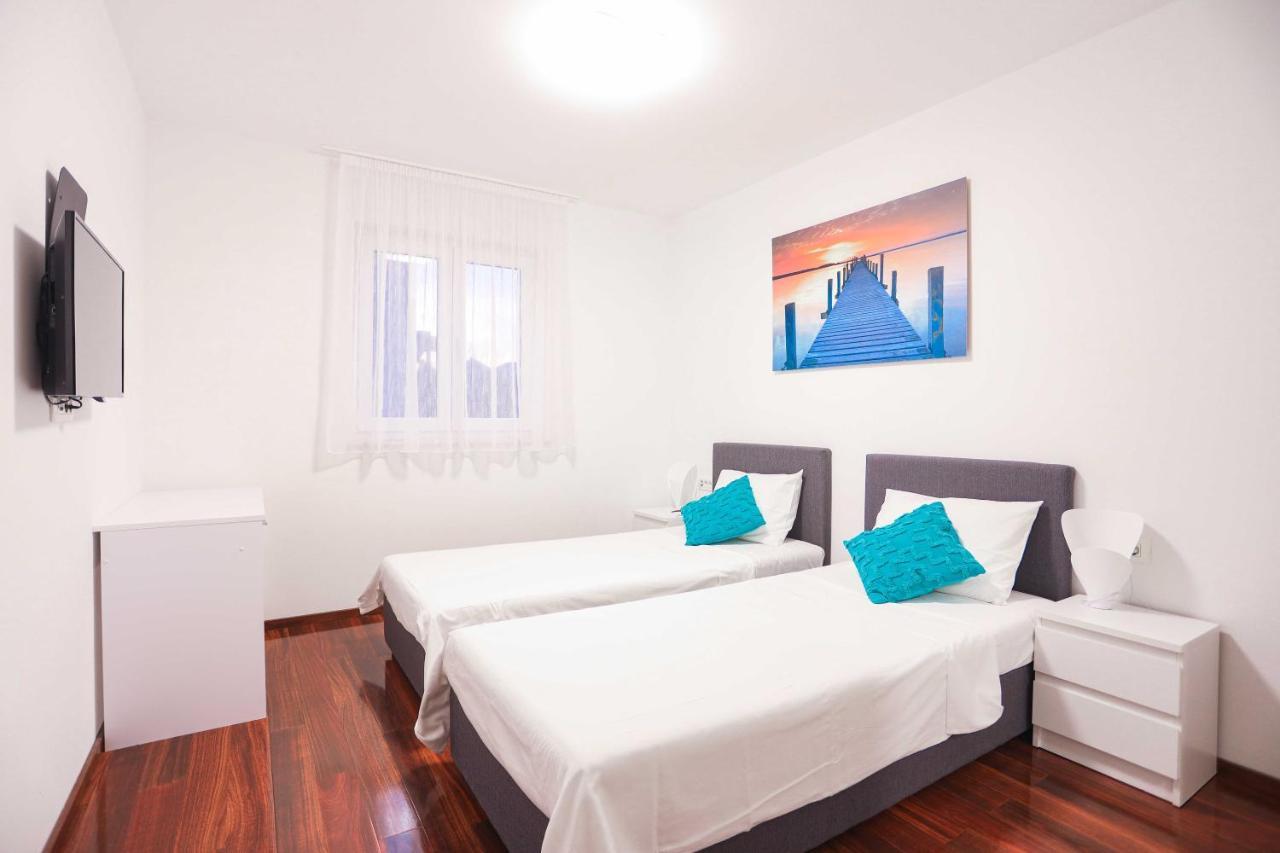 Villa Castelli, Apartment With Pool, Kaštela Екстериор снимка